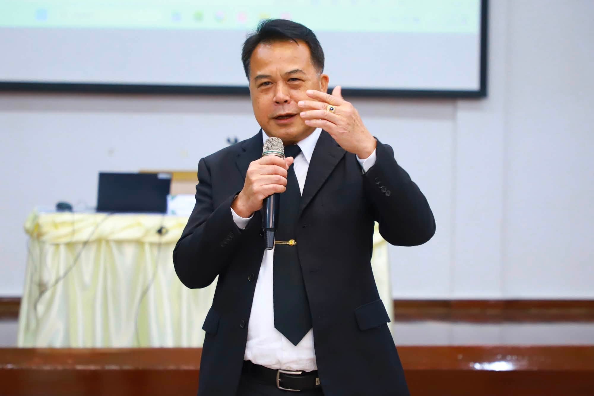 title - รองเลขาธิการ ส.ป.ก. เปิดอบรมหลักสูตร นปต. รุ่นที่ 8 ดันข้าราชการเปลี่ยนบทบาทสู่ “ผู้นำทีม” พร้อมขับเคลื่อนยุทธศาสตร์ชาติ